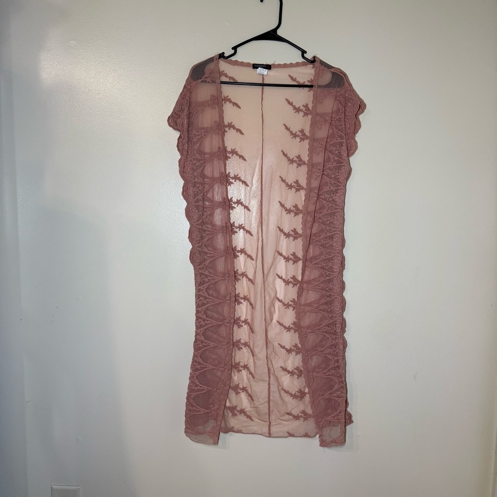 Vivid Importers Lace Open-Front Cardigan in Mauve